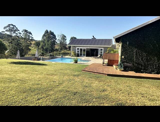 3 BEDROOM FREEHOLD FOR SALE IN WHITE RIVER CENTRAL